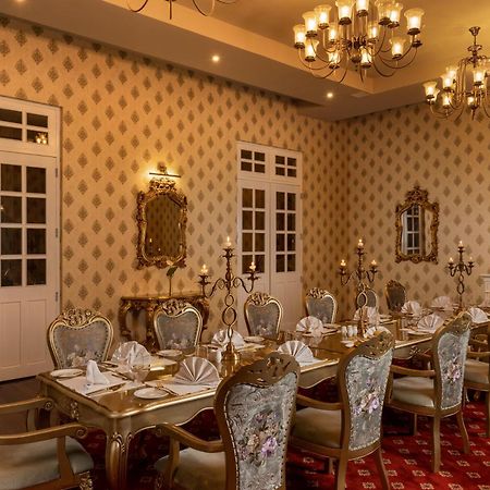 The Westbury Palace Nuwara Eliya Extérieur photo