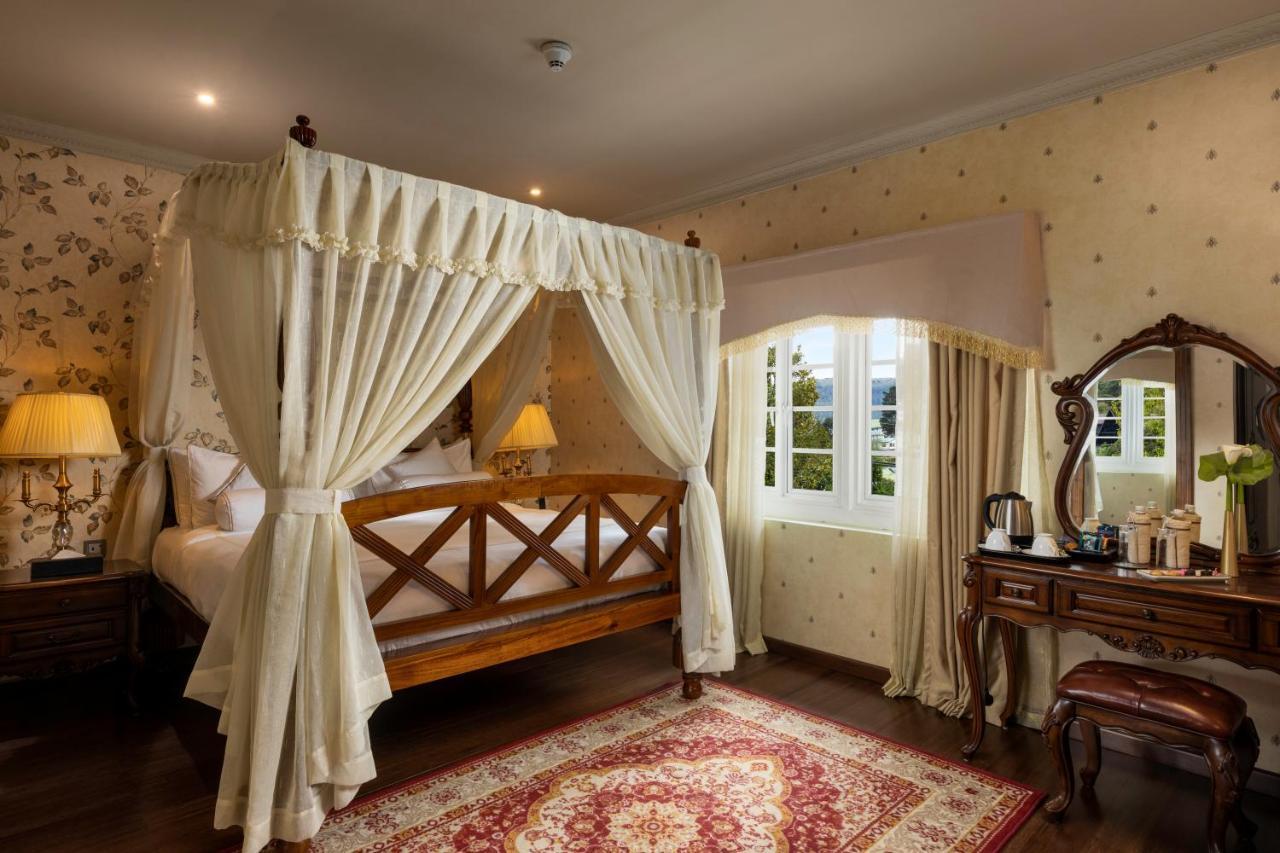 The Westbury Palace Nuwara Eliya Extérieur photo